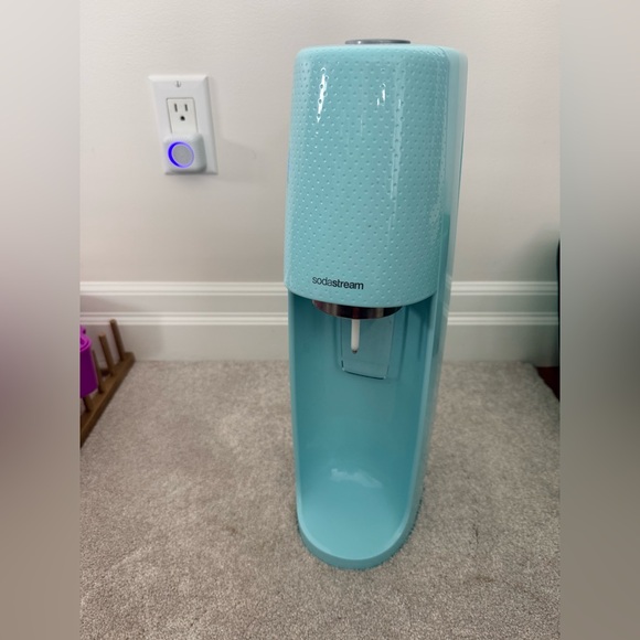 Other - SodaStream Aqua Sparkling Water Maker